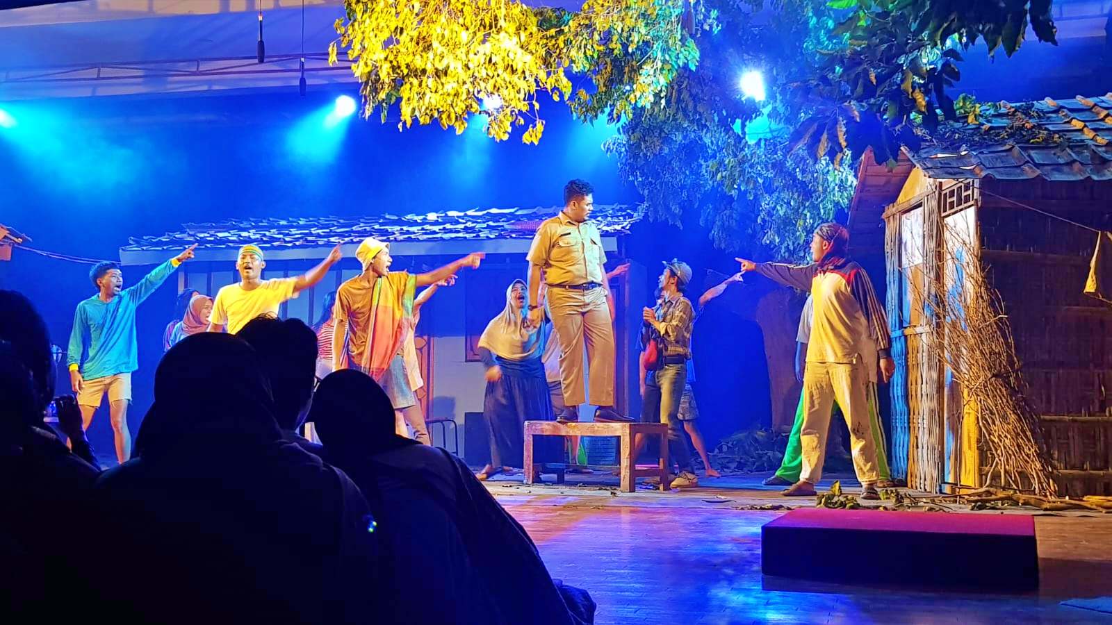 Teater Magelang Pang Angen angkat isu Pembangunan Jalan Tol