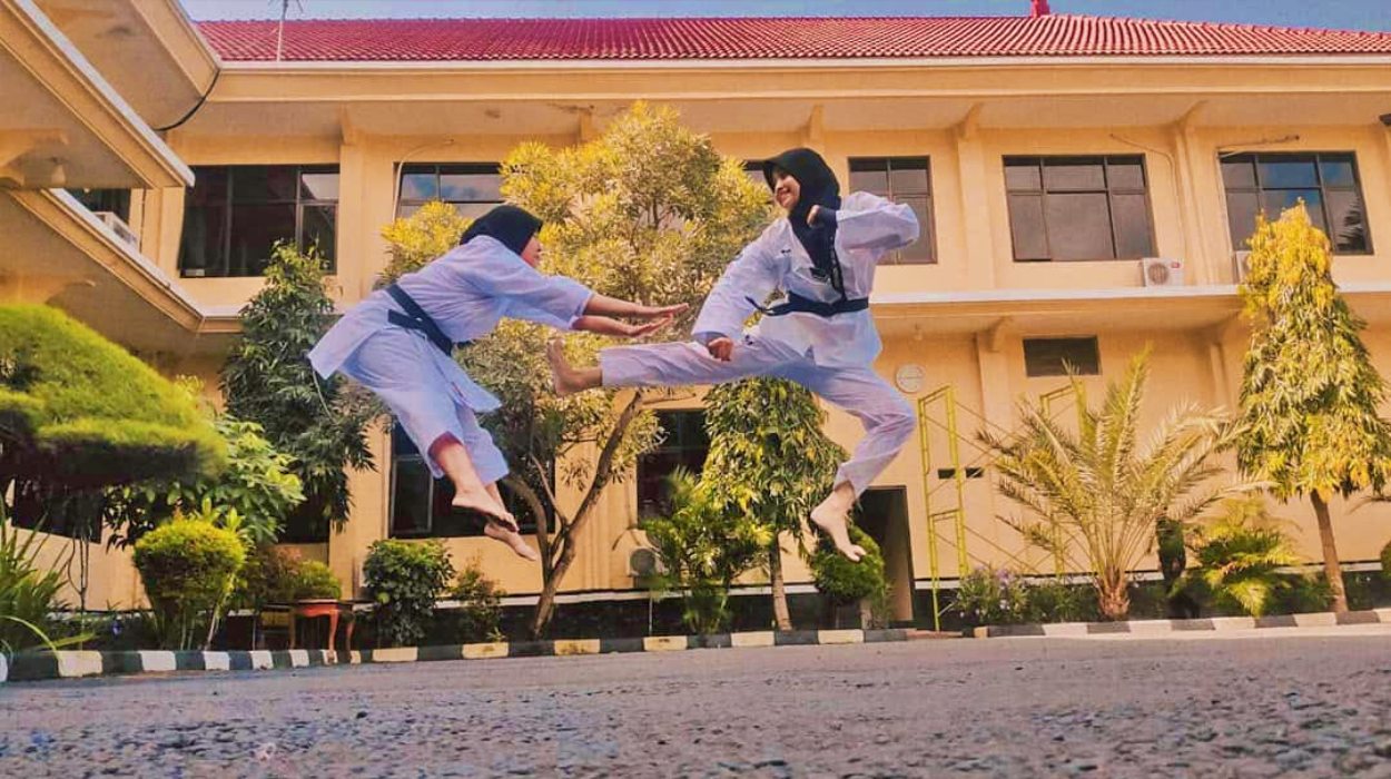 Briptu Realita Palupi anggota Humas Polresta Magelang_foto Dok Instagram Rere