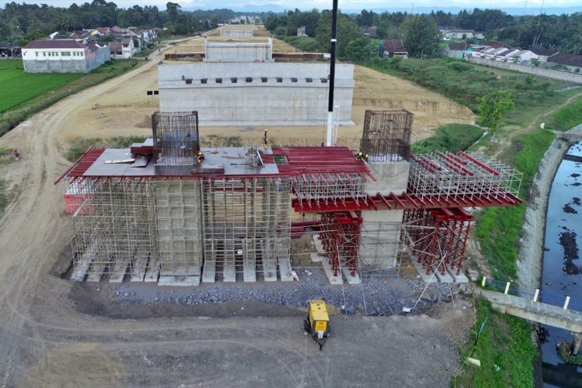 Proyek pembangunan Jalan Tol Yogyakarta-Bawen_foto jasa marga