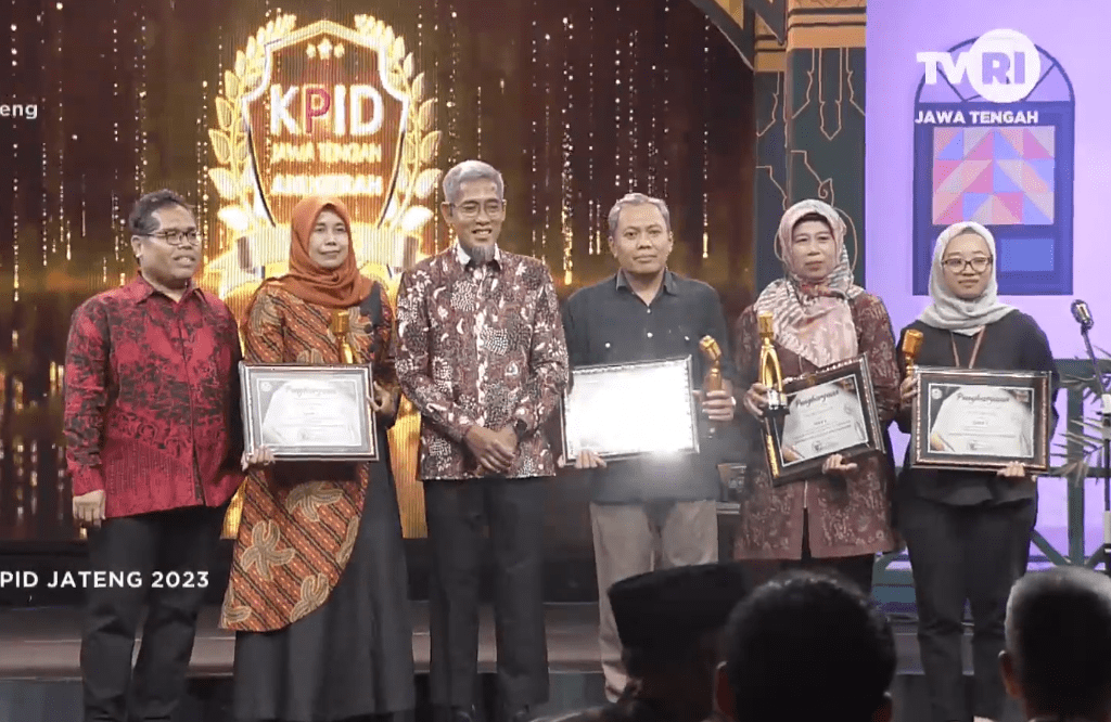 Radio Magelang FM Raih Penghargaan Anugerah Penyiaran KPID Jateng 2023