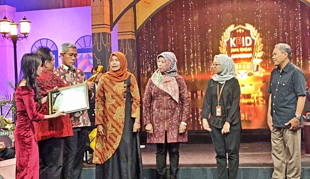 Radio Gemilang Kabupaten Magelang mendapat 3 Sekaligus Pengharagaan dalam Anugerah Penyiaran KPID Award 2023