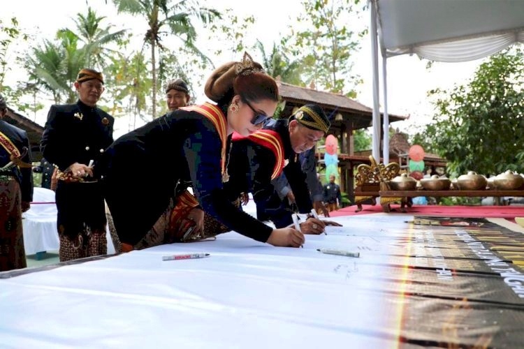 Silaturahmi dan ikrar menjaga budaya bangsa oleh Dinasti Nusantara dan budayawan Magelang