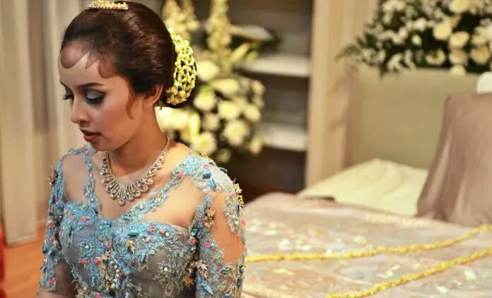 pernikahan adat jawa ada prosesi Midodareni