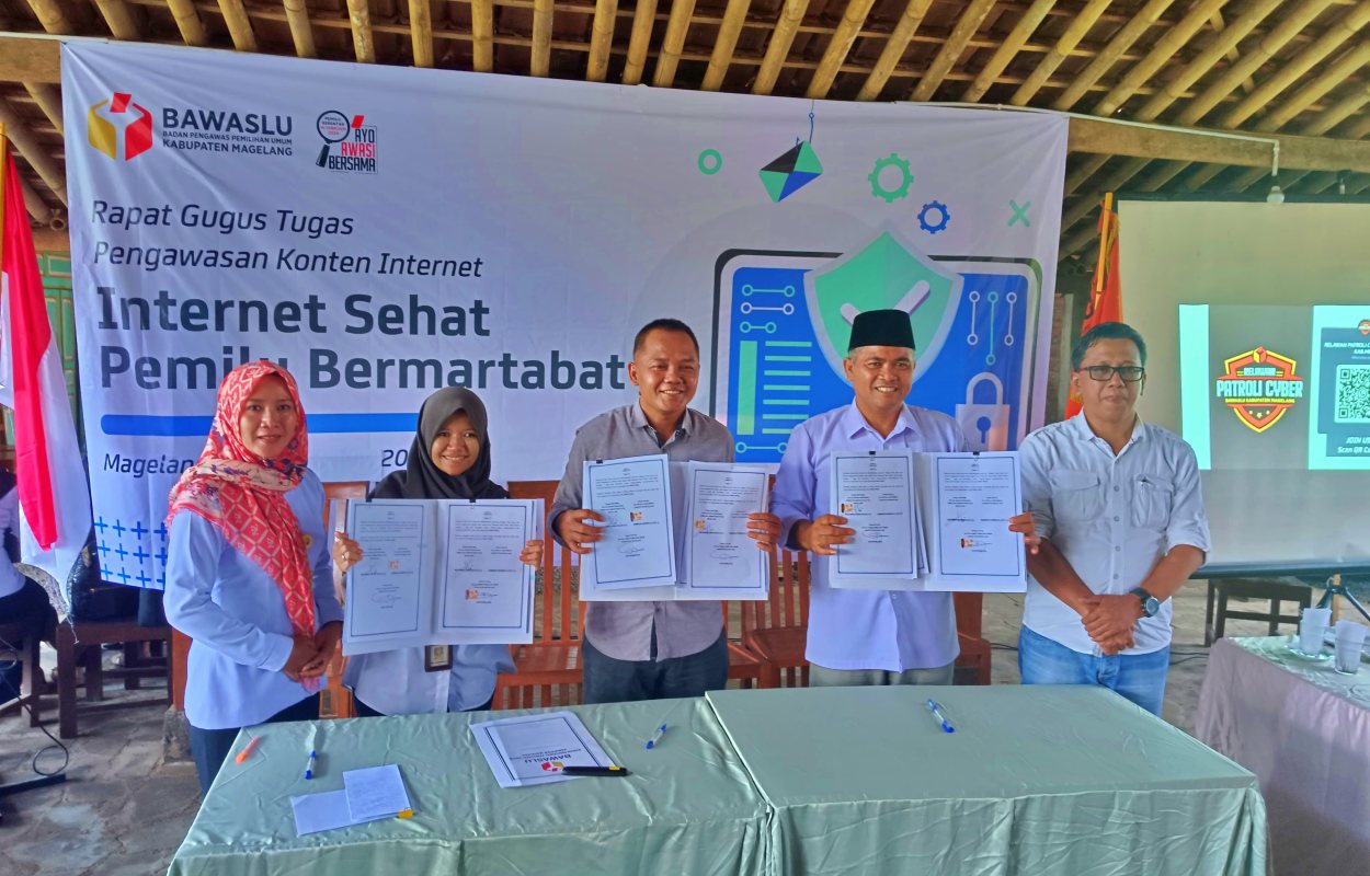 Bawaslu Kabupaten Magelang bersama KPU dan Kominfo Kabupaten Magelang terkait patroli siber cegah kampanye hitam