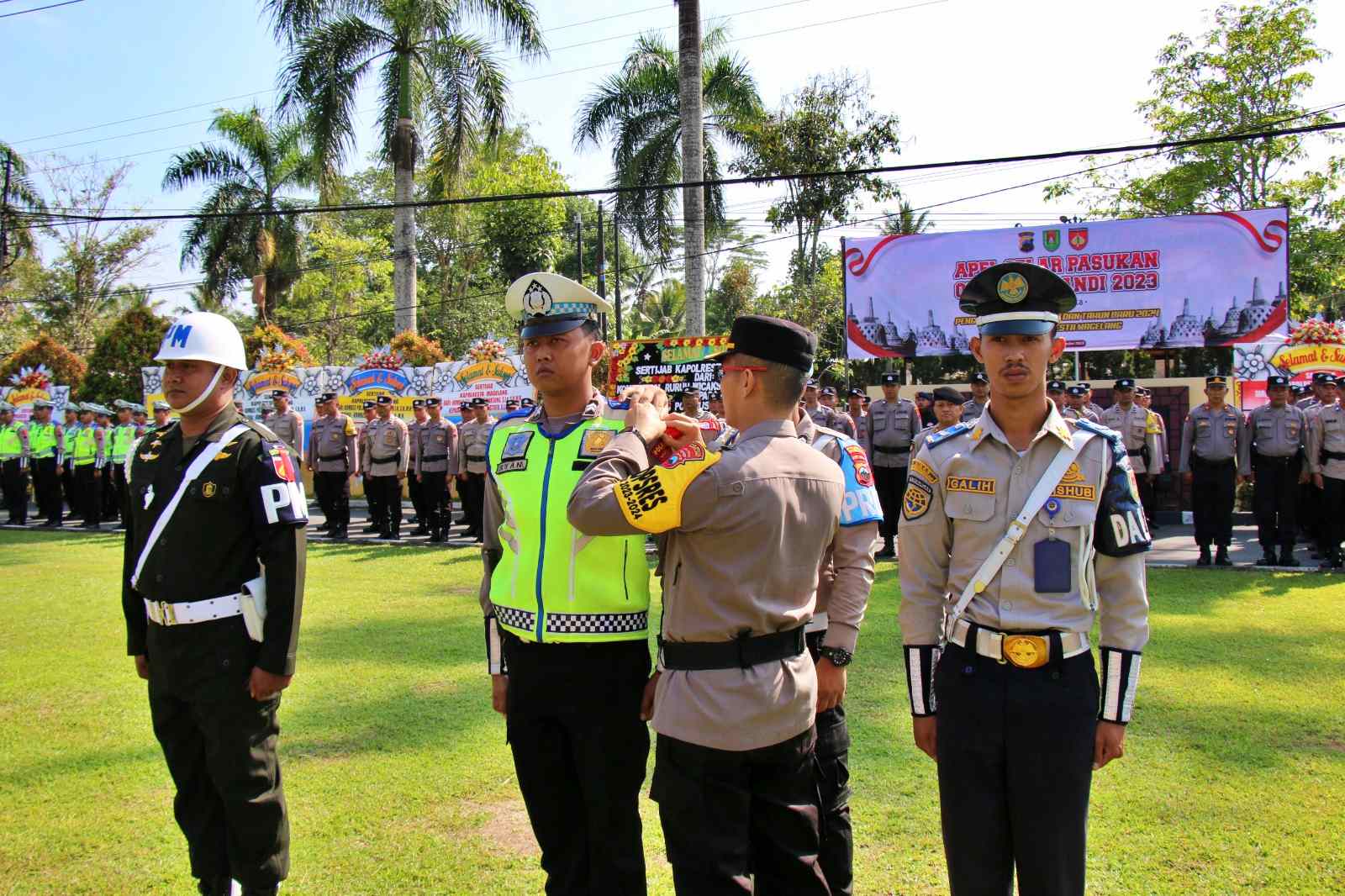Gelar Pasukan persiapan Operasi Lilin Candi 2023 jajaran Polresta Magelang dan gabungan