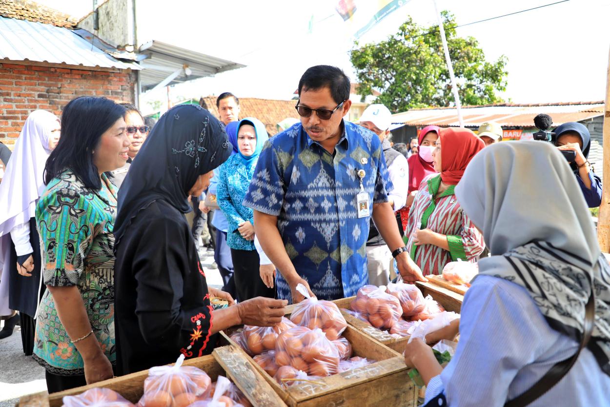 PJ Gubernur Jateng saat cek Gerakan Pangan Murah