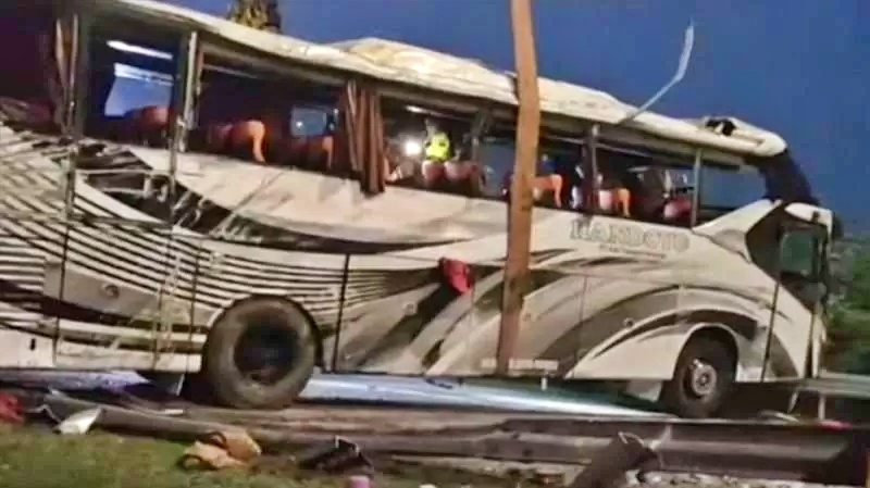 bus Handoyo yang kecelakaan di tol cipali