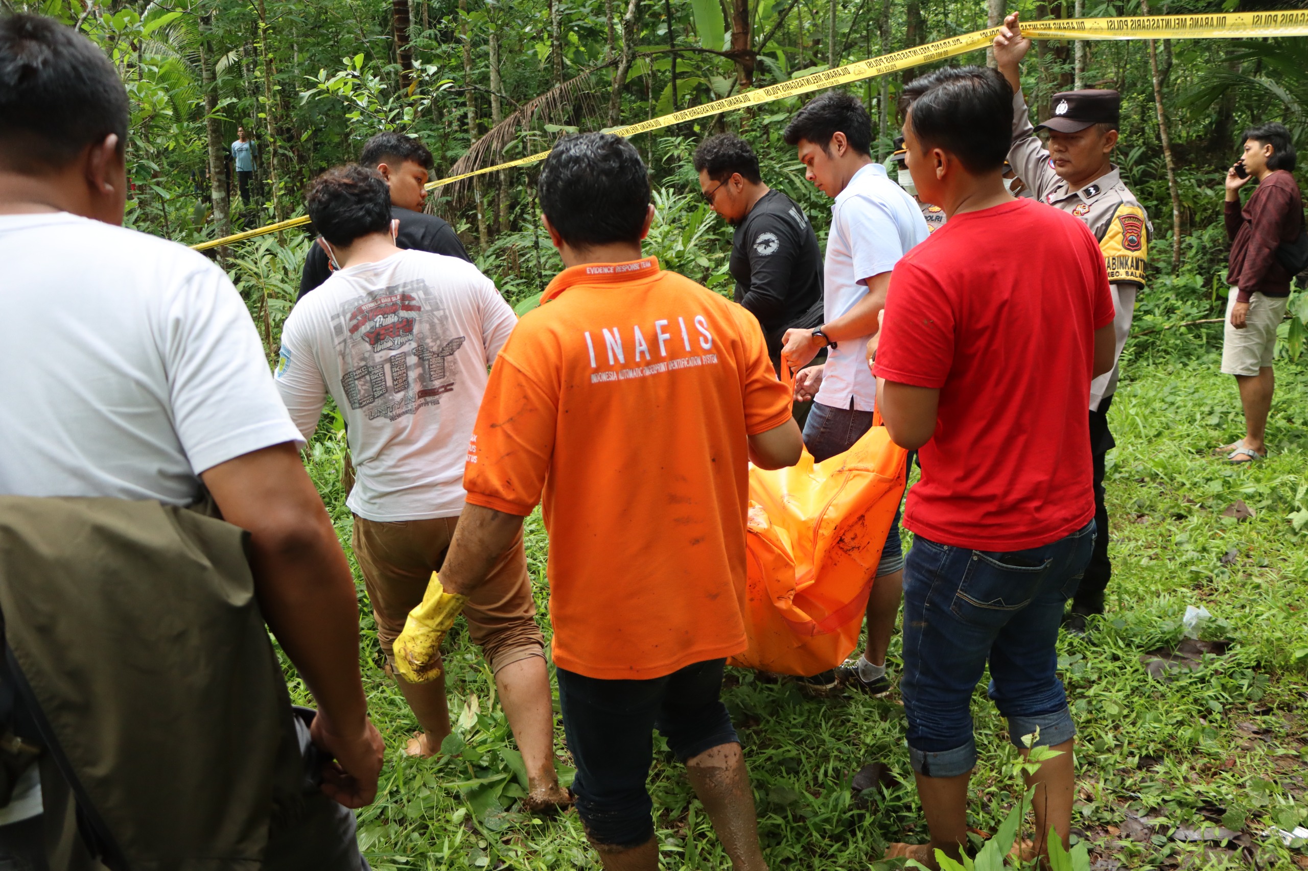 TERUNGKAP!! Kasus Penemuan Mayat di Salaman Korban Pembunuhan, Pelaku Ditangkap