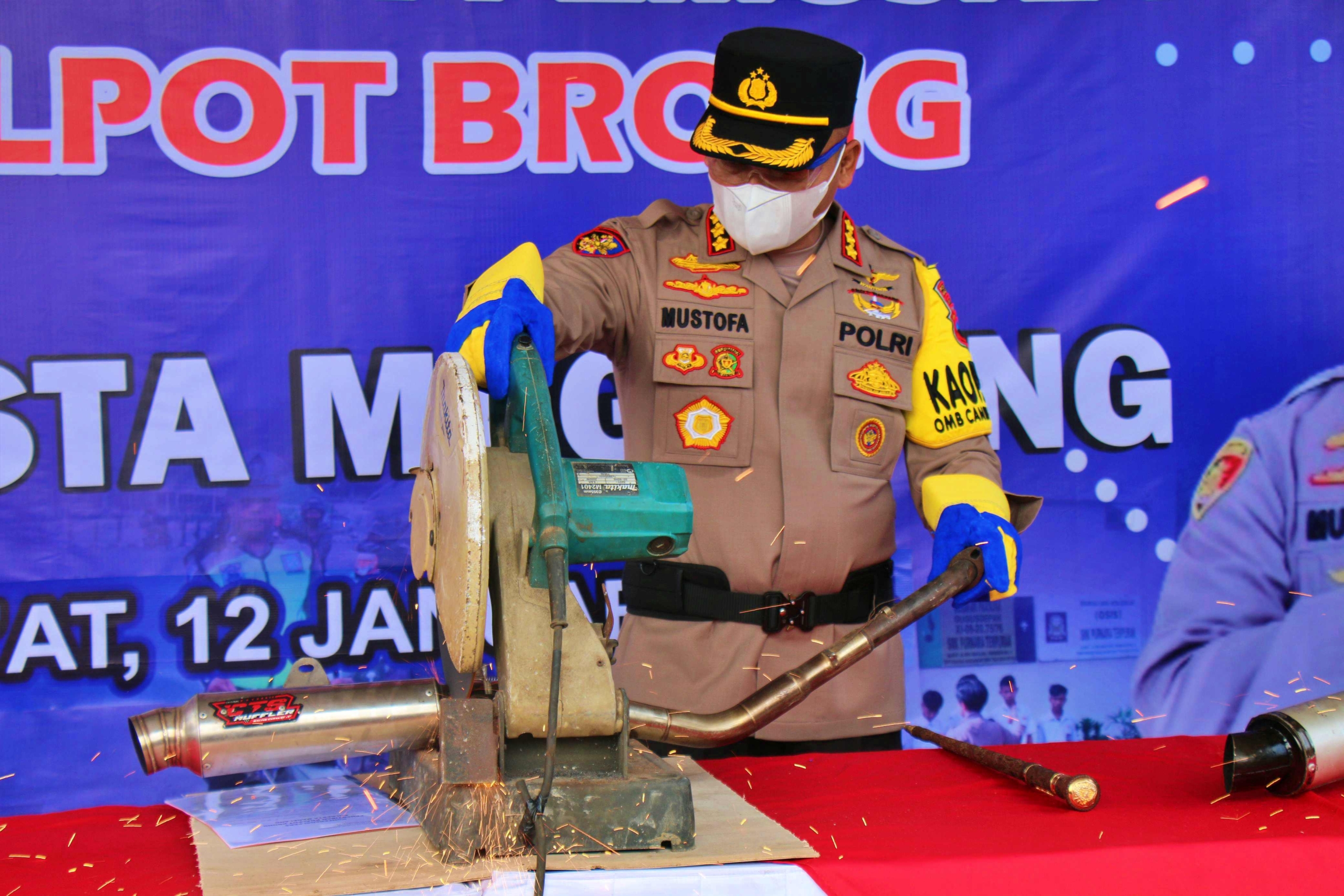 Pemusnahan Knalpot Brong oleh Polresta Magelang