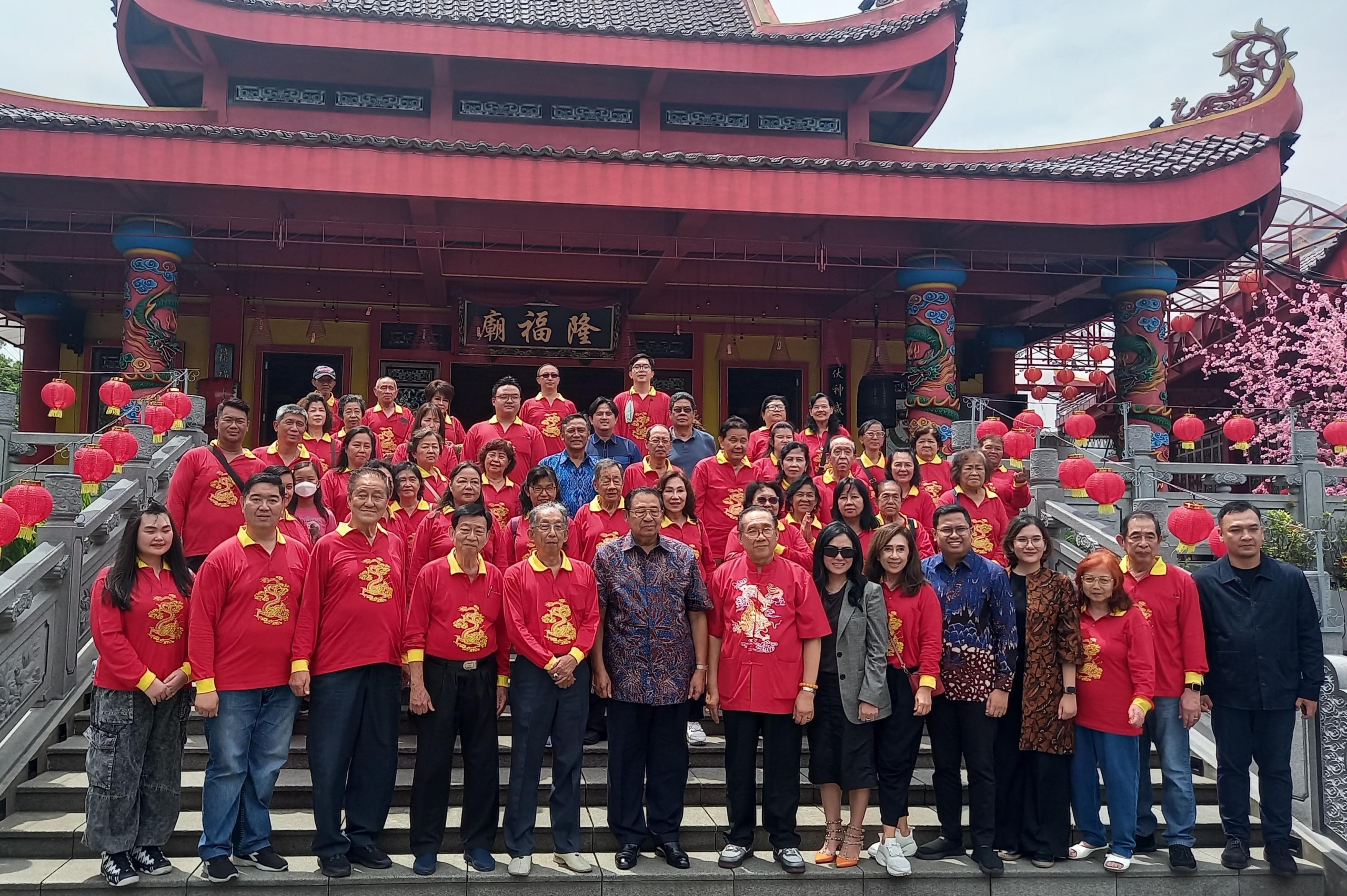 SBY Temu Kangen dengan Komunitas Tionghoa di TITD Liong Hok Bio Kota Magelang
