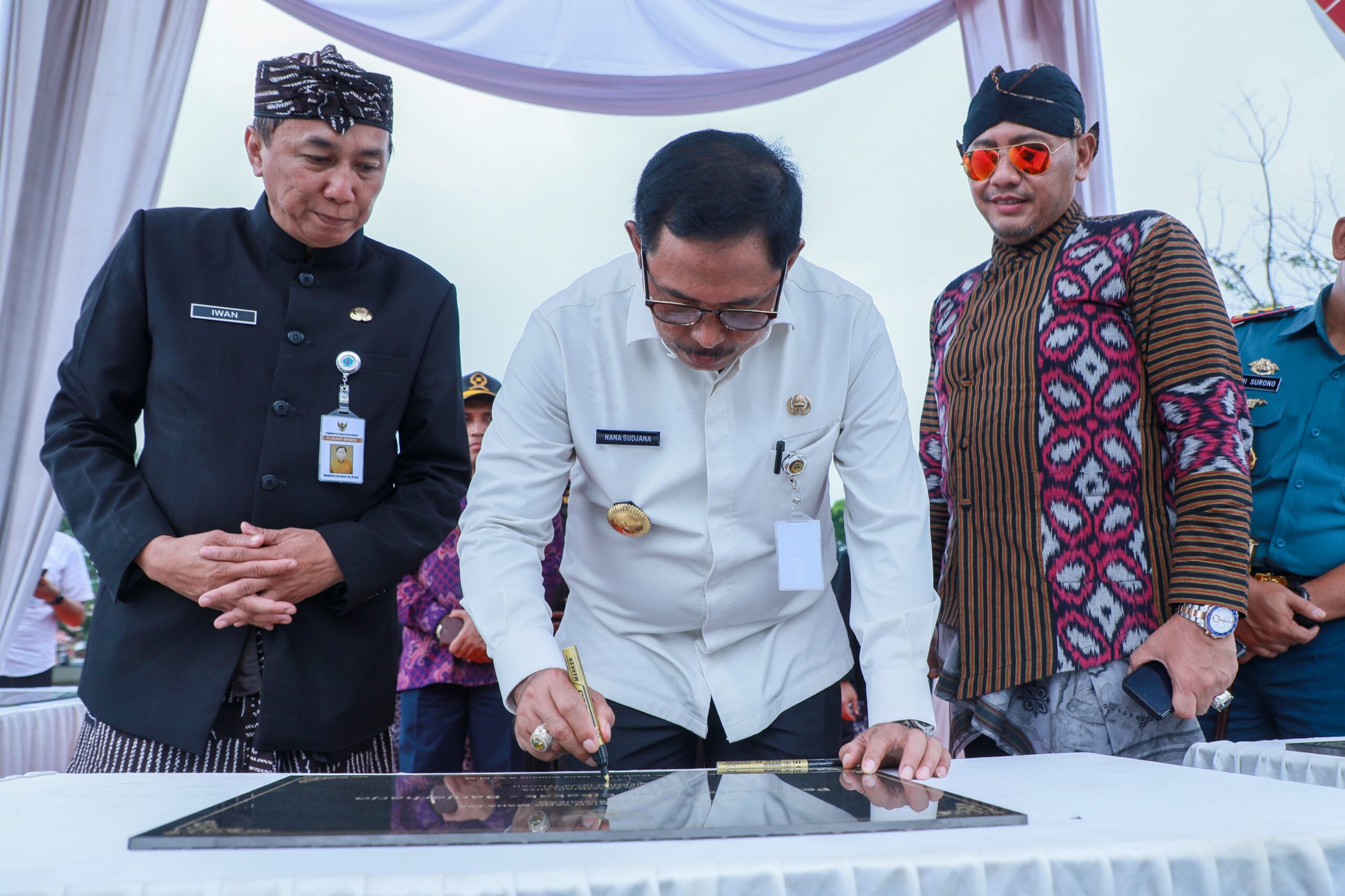 Pj Gubernur Jateng Resmikan Tujuh Proyek Strategis Infrastruktur di Brebes