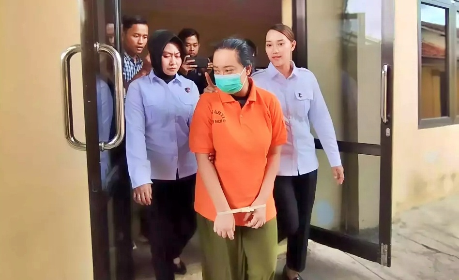 Gadis pelaku pembunuhan dengan campur kopi dengan sianida