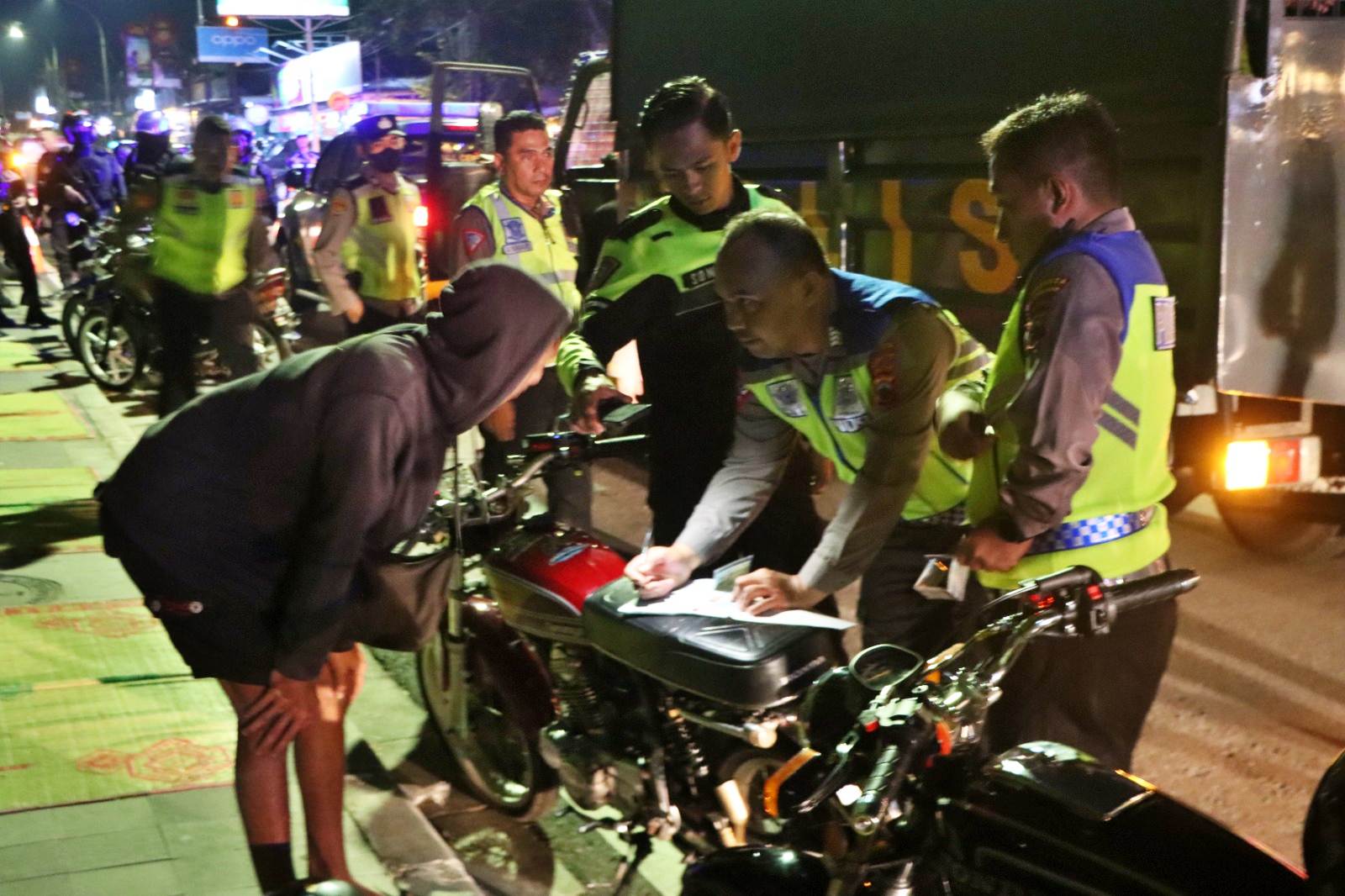 Patroli dan Razia jajaran Polresta Magelang