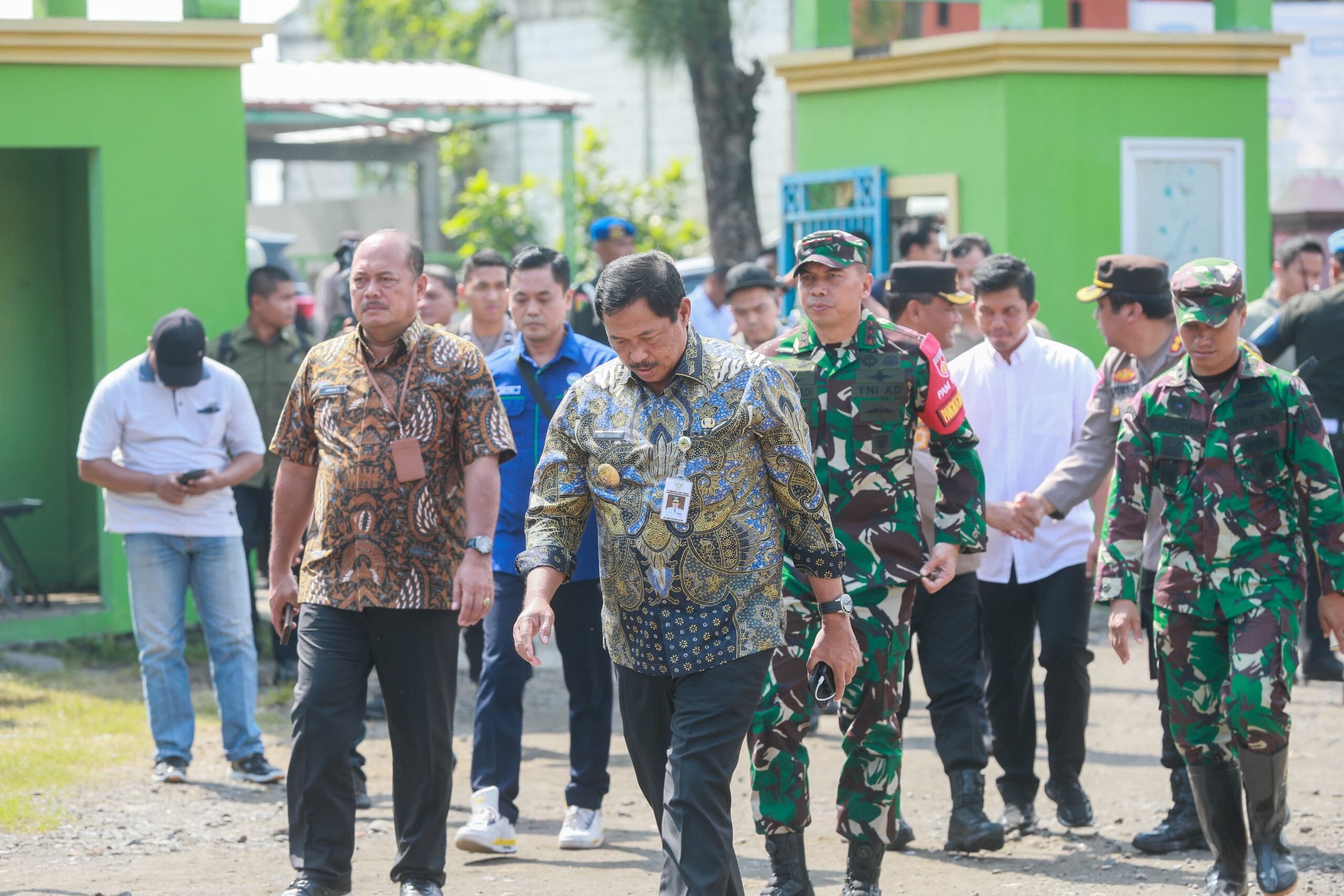 Pj Gubernur Jateng Pastikan Tanggul Jebol Sungai Wulan Demak Berhasil Ditutup, Modifikasi Cuaca Tetap Dilanjutkan