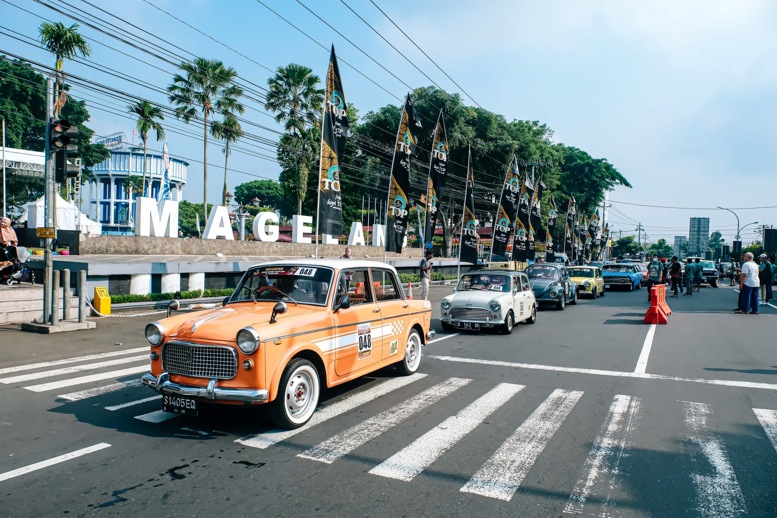 185 Mobil Kuno Ikut Rally, Susuri Rute Kota Magelang-Yogyakarta