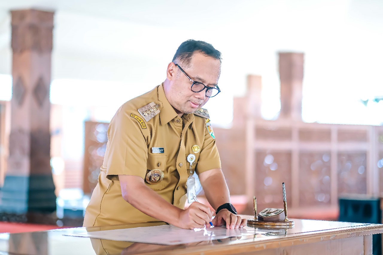 Wali Kota Magelang dan Kepala OPD Teken Pakta Integritas dan Komitmen Bersama Anti Korupsi