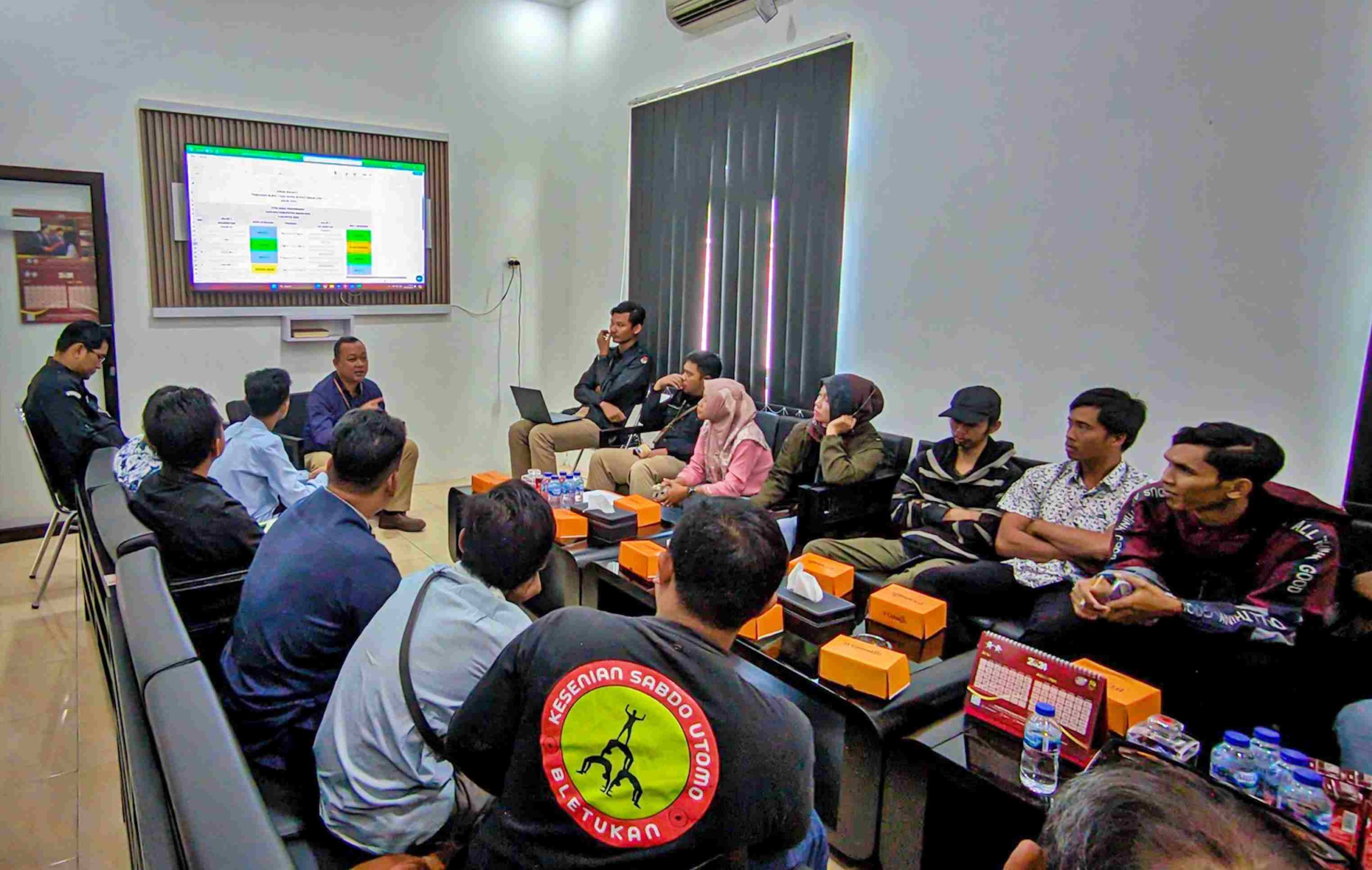 KPU Kabupaten Magelang gandeng seniman untuk sosialisasi Pilkada 2024 dan Maskot