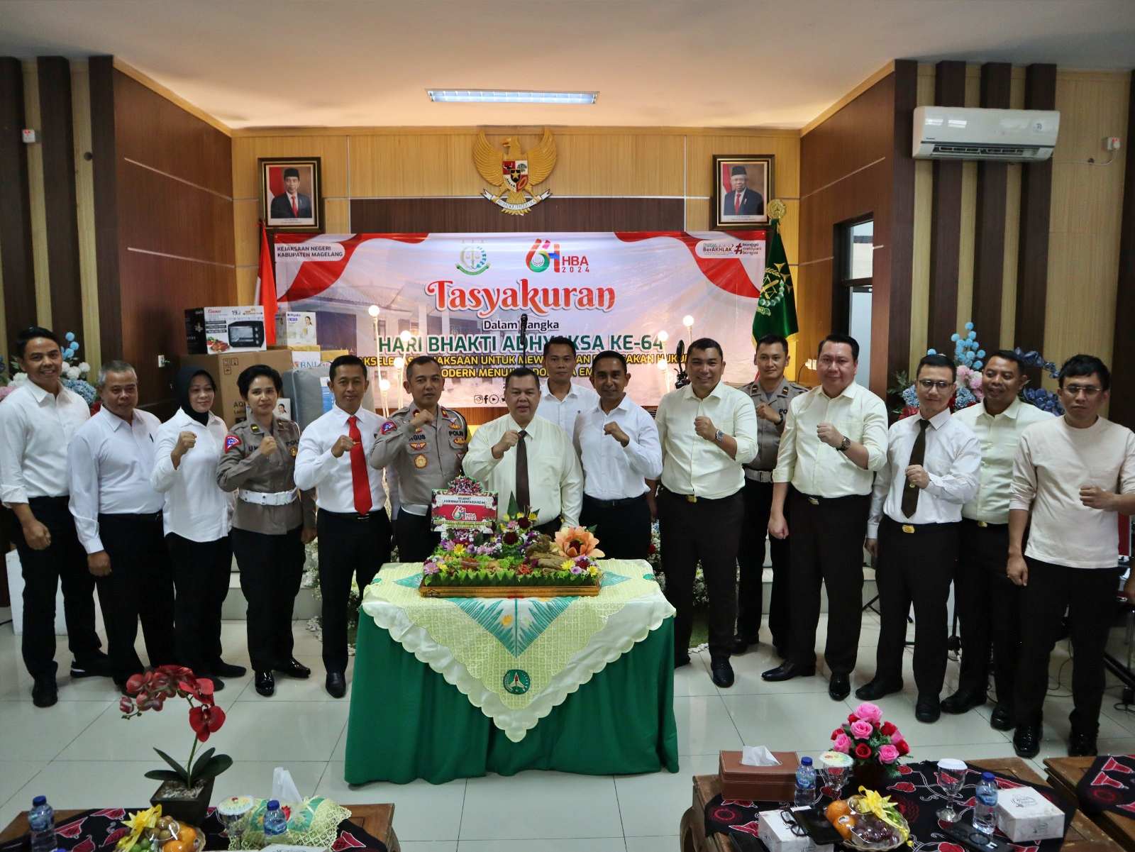 Personil dan perwira Polresta Magelang geruduk Kejari Kabupaten Magelang