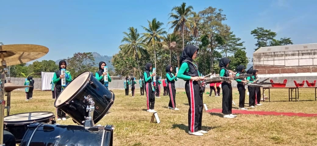 Manada Marching Band An-Nawawi 02 Salama