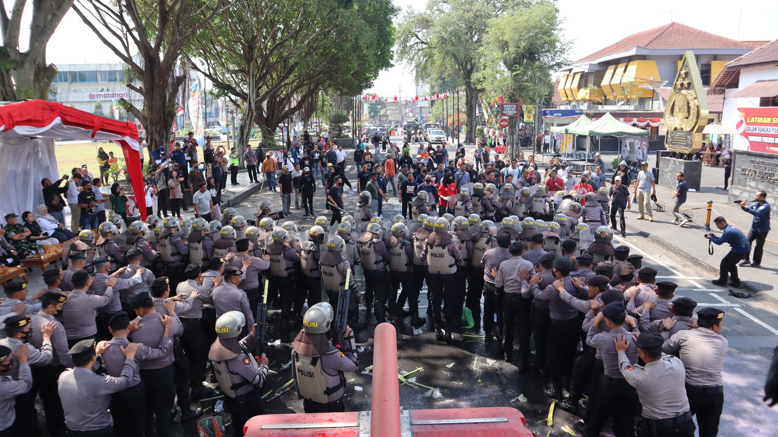 Pastikan Kesiapan Pengamanan Pilkada 2024, Polres Magelang Kota Gelar Simulasi Simpamkota