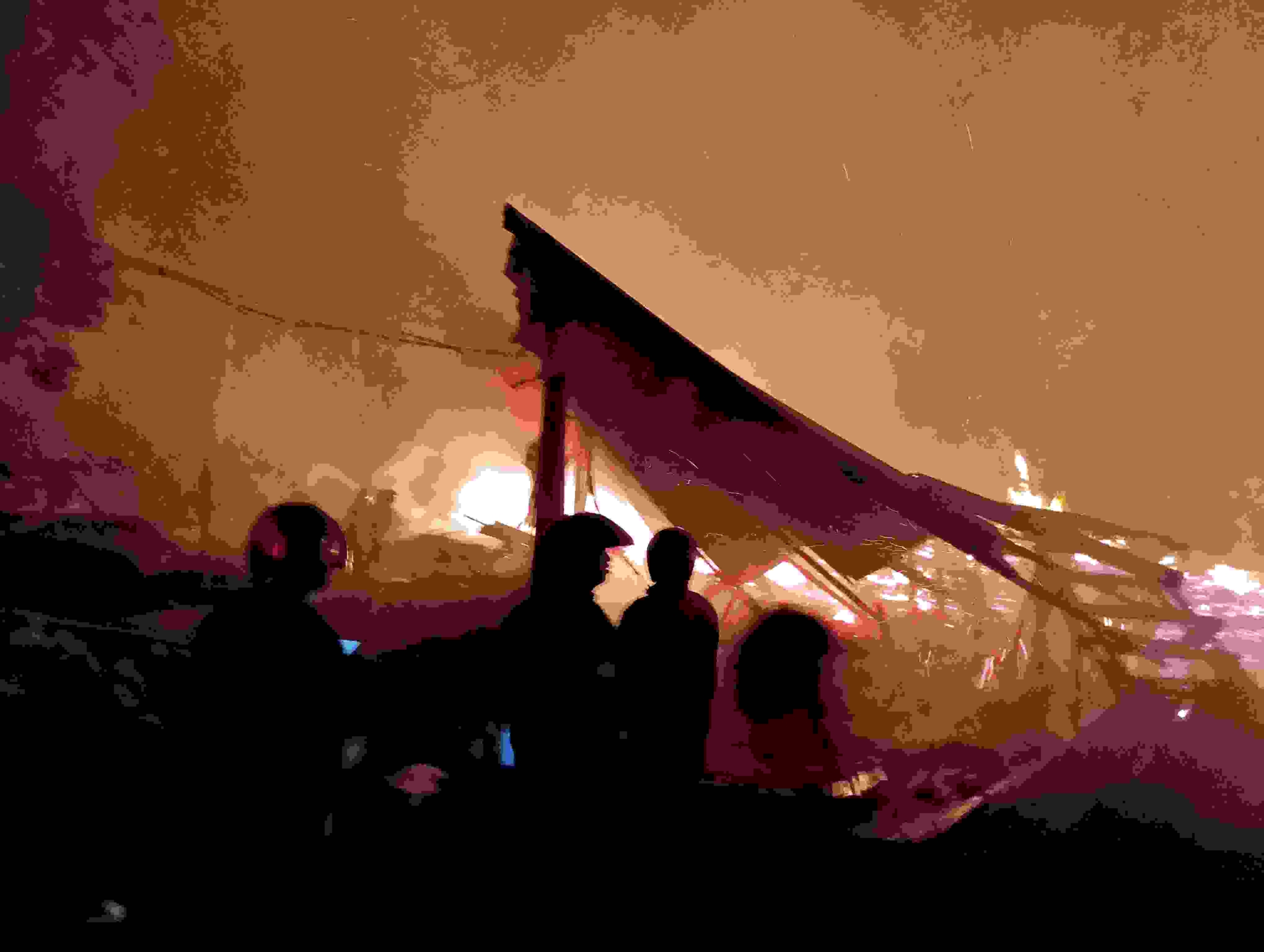 sebuah kandang ayam di Salam Magelang ludes terbakar