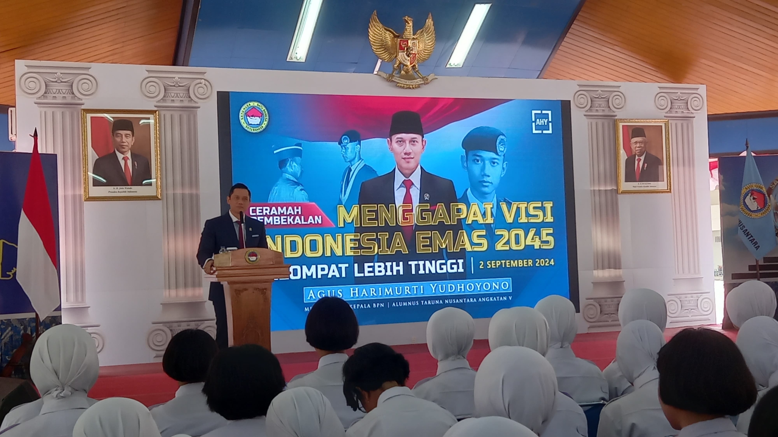 AHY Beri Motivasi Siswa SMA Taruna Nusantara Magelang, Ini yang Disamlai