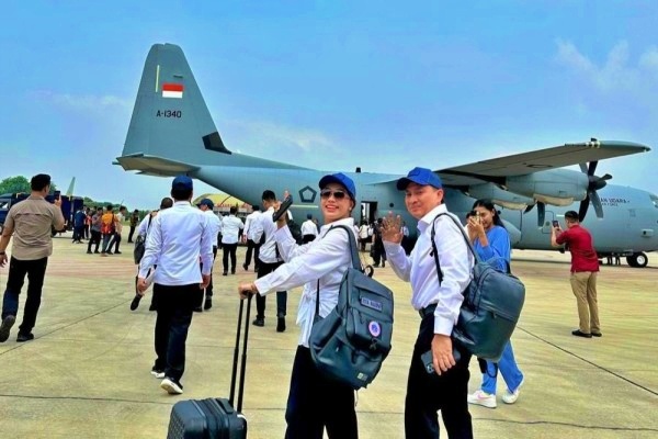 Banyak Menteri Tegang Naik Hercules ke Magelang