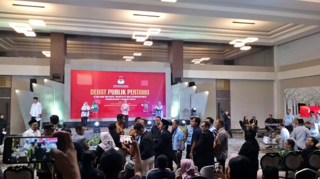 Debat Calon Bupati Bojonegoro ricuh