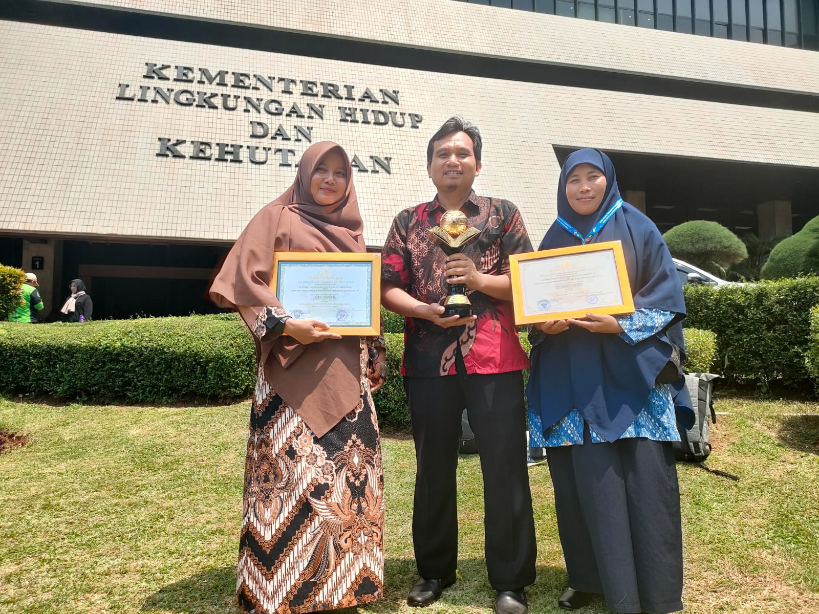 Hebat! SDIT Alam Al Hikmah Secang Magelang Raih Adiwiyata Mandiri 2024 dari KLHK