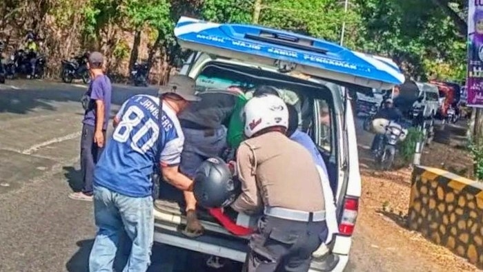 Evakuasi Mantan Pembalap Nasional asal Magelang setelah alami Kecelakaan