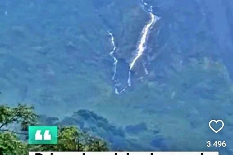 Tangkapan layar video yang memperlihatkan adanya aliran air di Gunung Merapi yang disebutkan air terjun