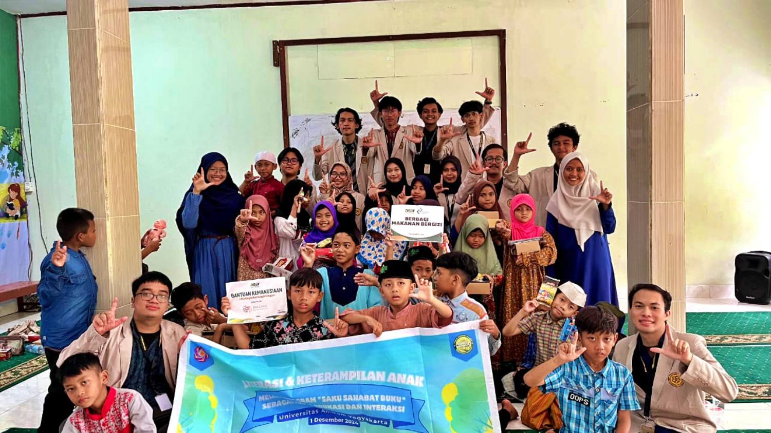 Mahasiswa Amikom Yogyakarta Gelar Program SaKu di Yayasan Madania