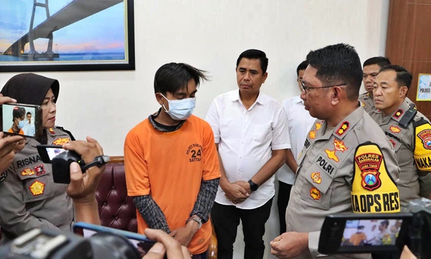 Mahasiswa pelaku yang membakar mahasiswi yang hamil
