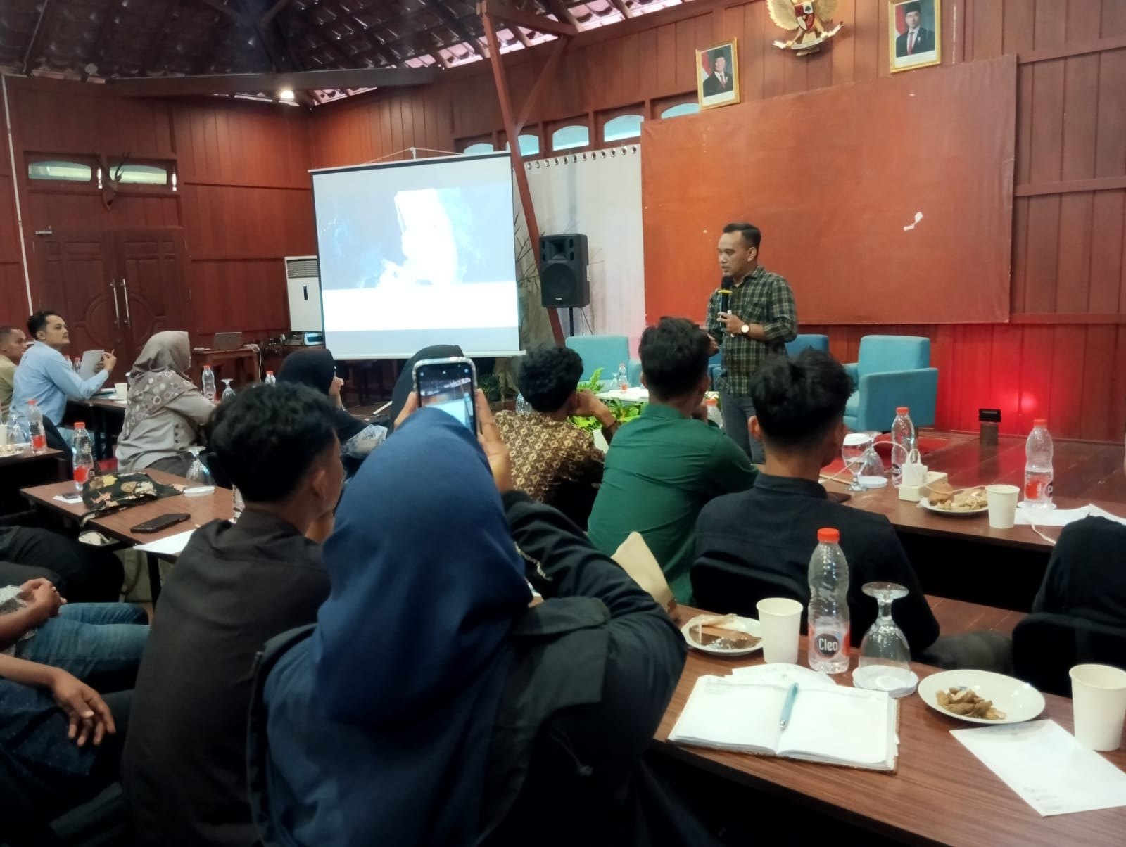 Pelatihan keamanan dan keselamatan di Daya Tarik Wisata (DTW) kepada Pelaku Pariwisata oleh Dinas Pariwisata Kepemudaan Dan Olahraga (Disparpora) Kabupaten Magelang,