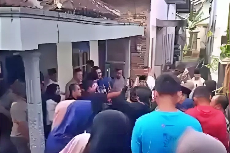 Rumah Penjual Es Teh Viral Magelang