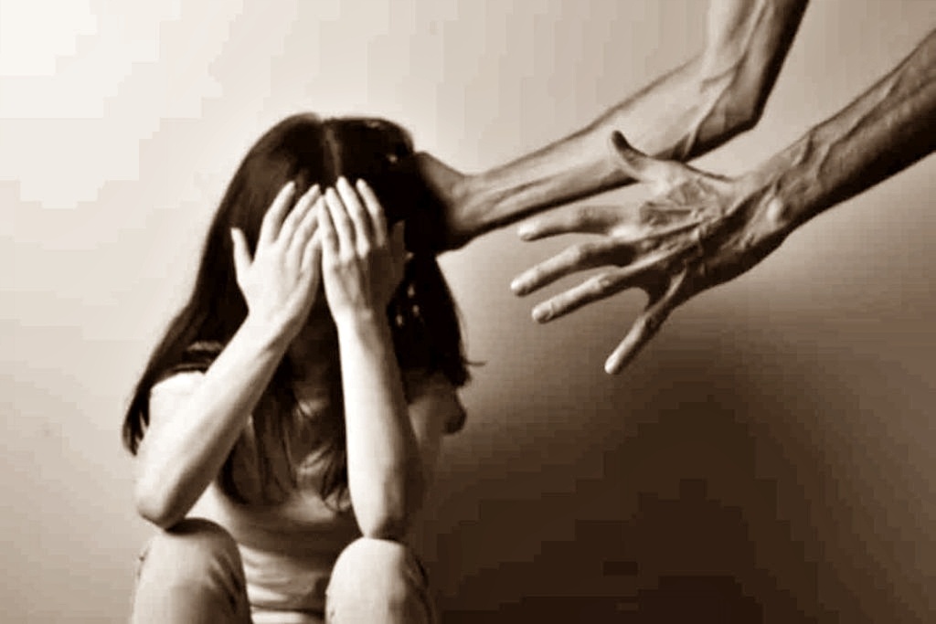 ilustrasi seorang pria setubuhi anak dibawah umur