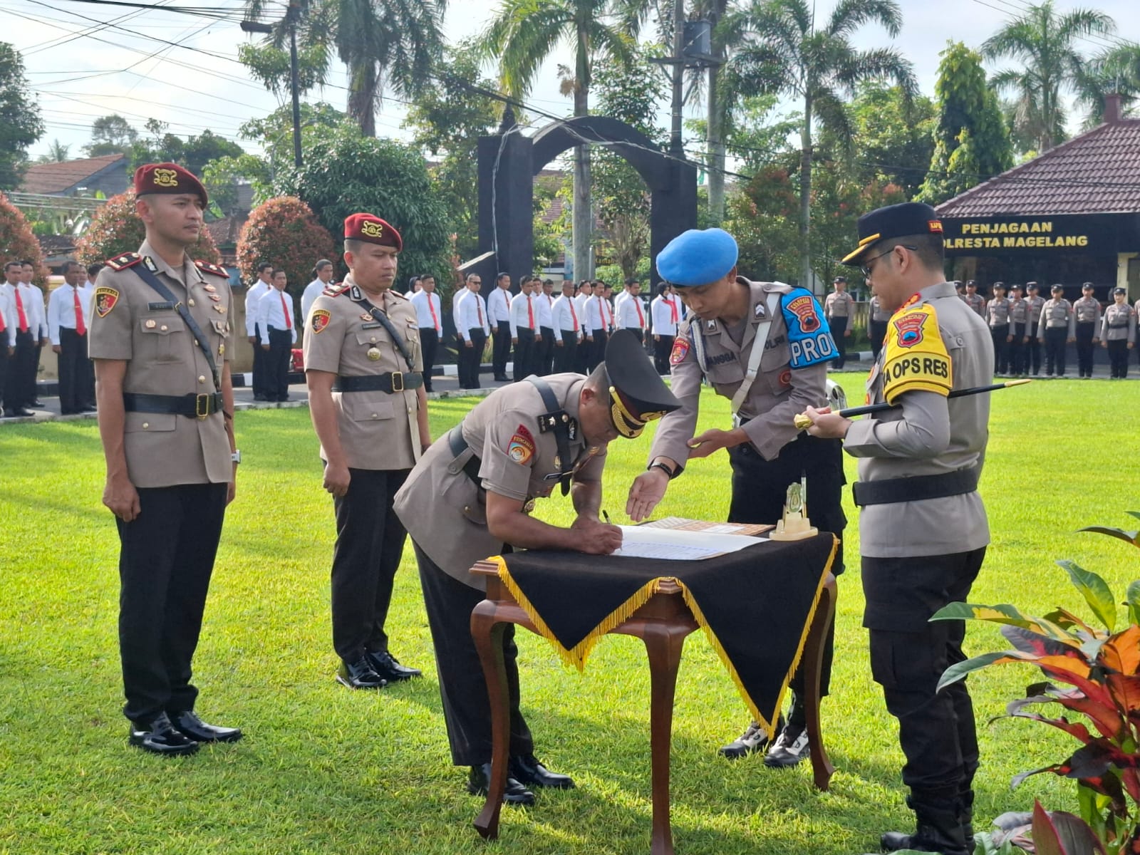 Kapolresta Magelang Pimpin Upacara Sertijab Kabag Ren dan Kasat Reskrim