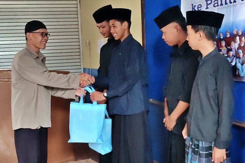 PAYM Bandongan Magelang Terima CSR Dari PH Periklanan Multinasional Recipe