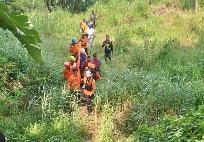 Evakuasi Jenazah bocah yang hanyut di Sungai Progo Magelang