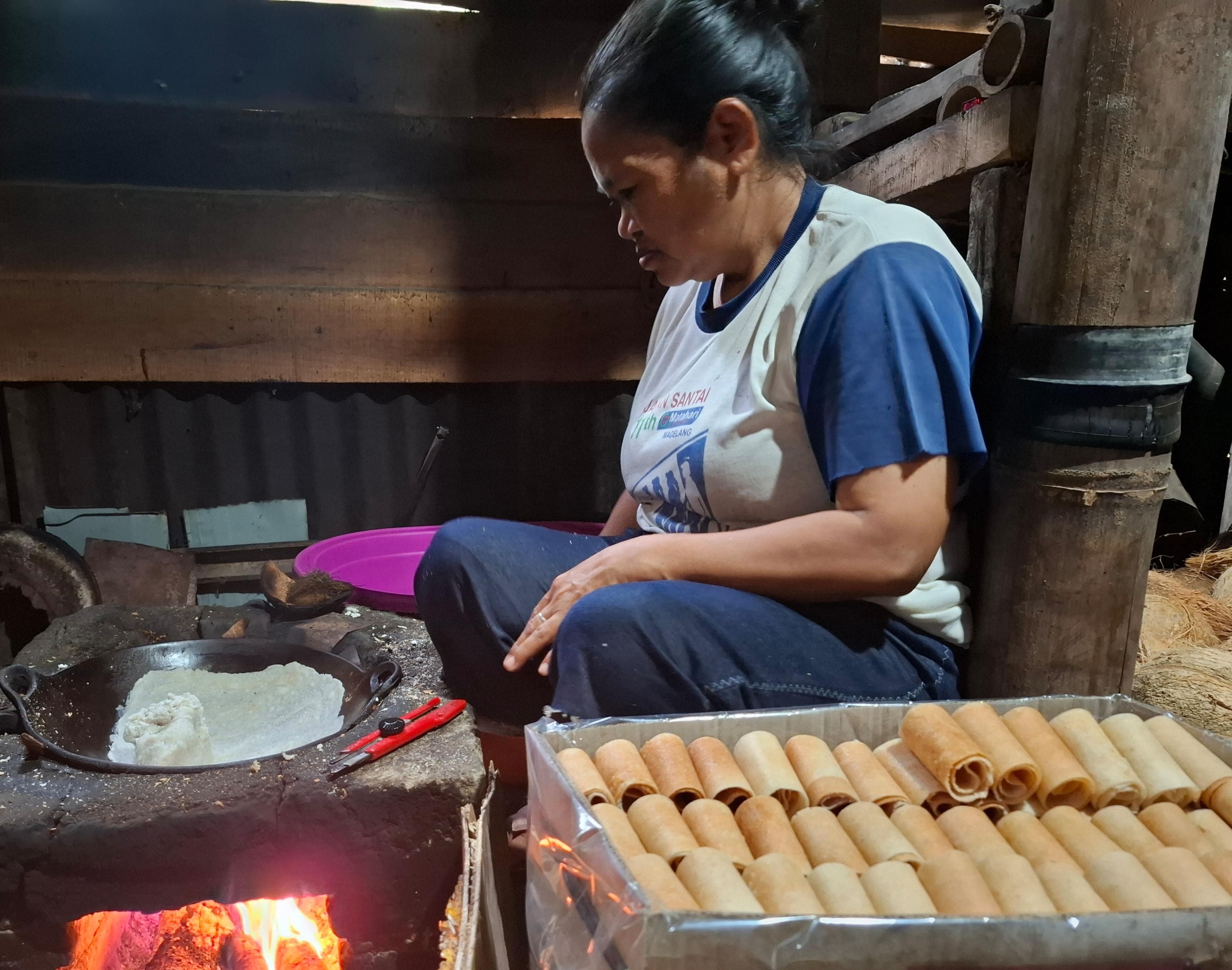 Jelang Lebaran, Produsen Kue Kereng di Secang Magelang Mulai Kebanjiran Pesanan