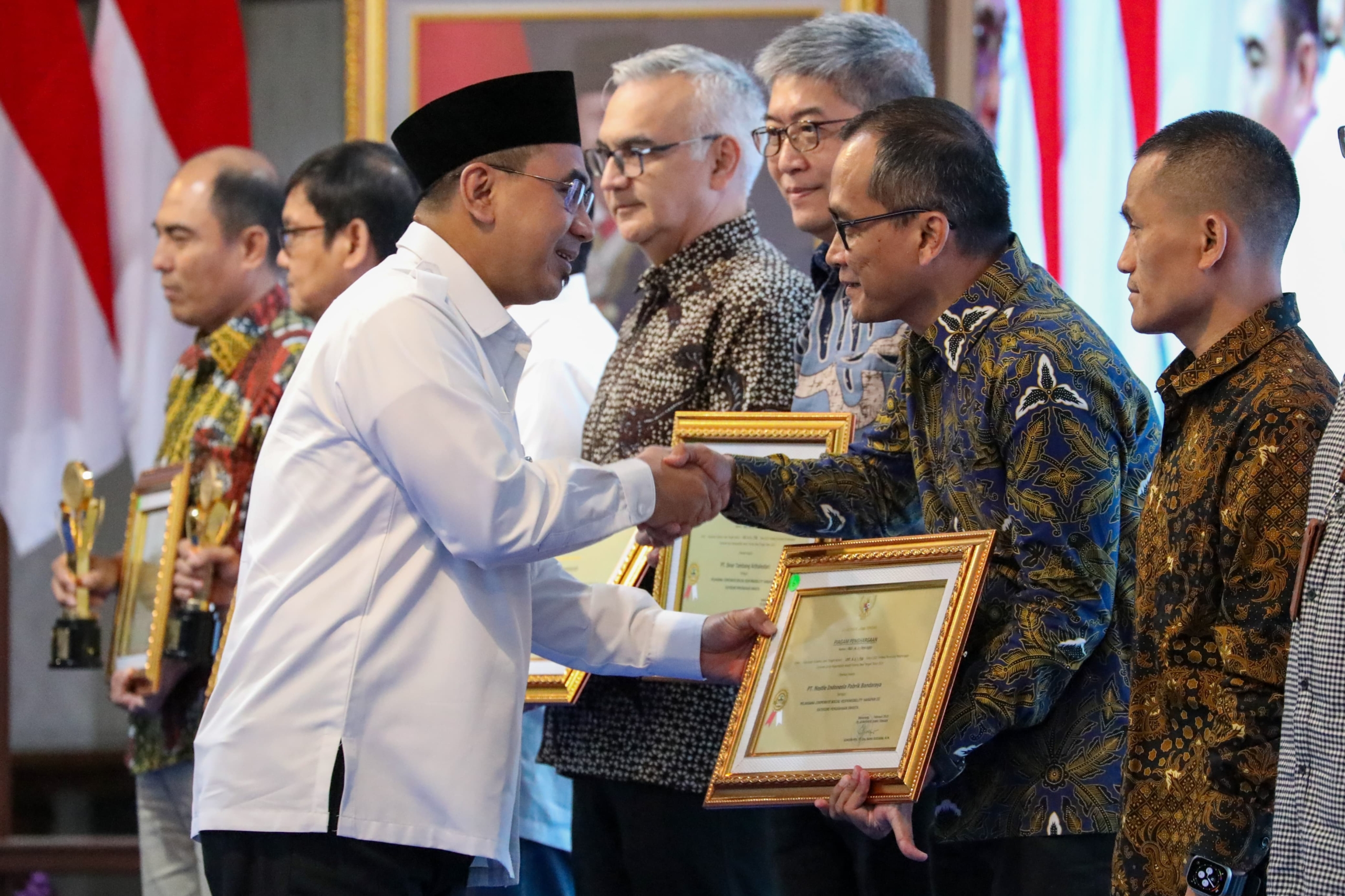 Taj Yasin Ajak Pelaku Usaha Terlibat Dalam Penurunan Kemiskinan di Jateng