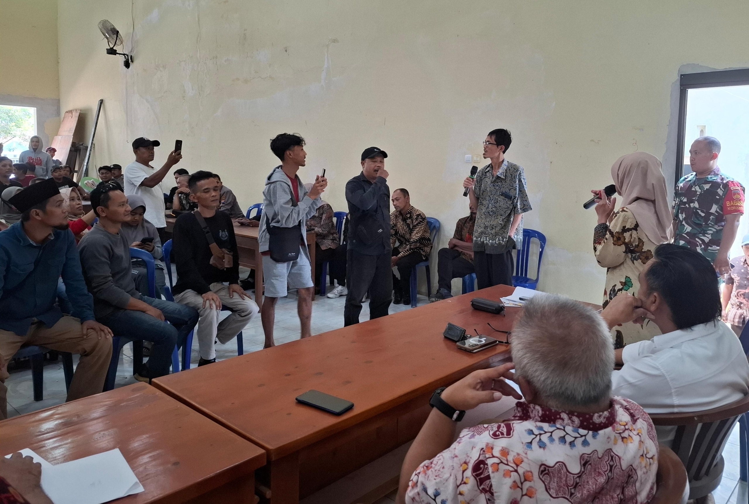 Datangi Balai Desa, Warga Sidorejo Magelang Minta Kejelasan Soal Munculnya Tunggakan PBB Meski Sudah Bayar