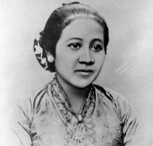 Potret Raden Ajeng Kartini. (Sumber foto: Wikipedia)