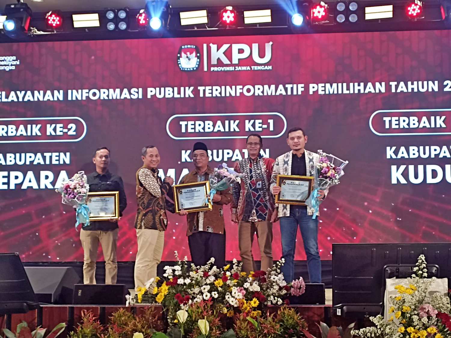 KPU Kabupaten Magelang Juara 1 Pelayanan Informasi Publik Terinformatif dan Penataan Logistik Pemilihan Terbaik