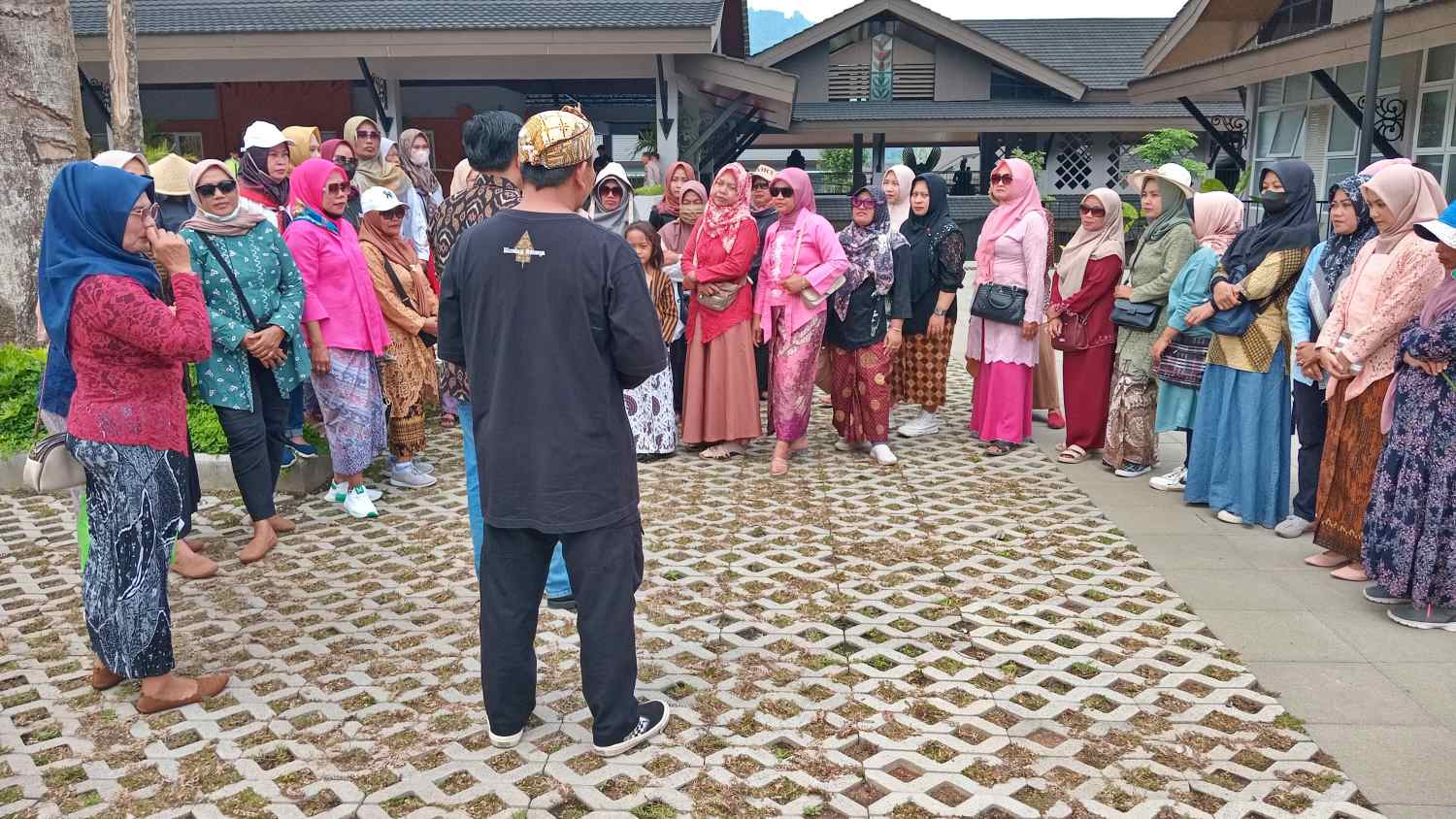 Puluhan Pedagang SKMB Tolak Tempati Lapak di Kampung Seni Borobudur