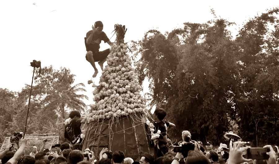 foto gerebek ketupat_foto ist