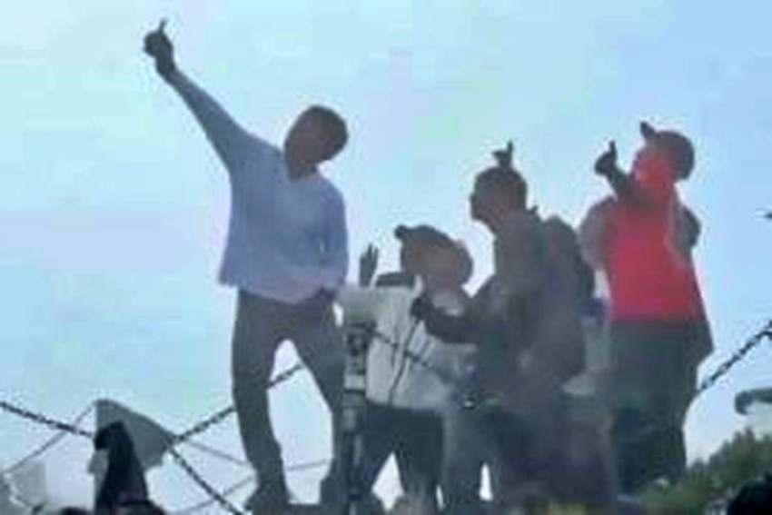 tangkapan layar Viral Video Rombongan Pendaki Merbabu Injak-injak Situs Keramat Watu Kenteng