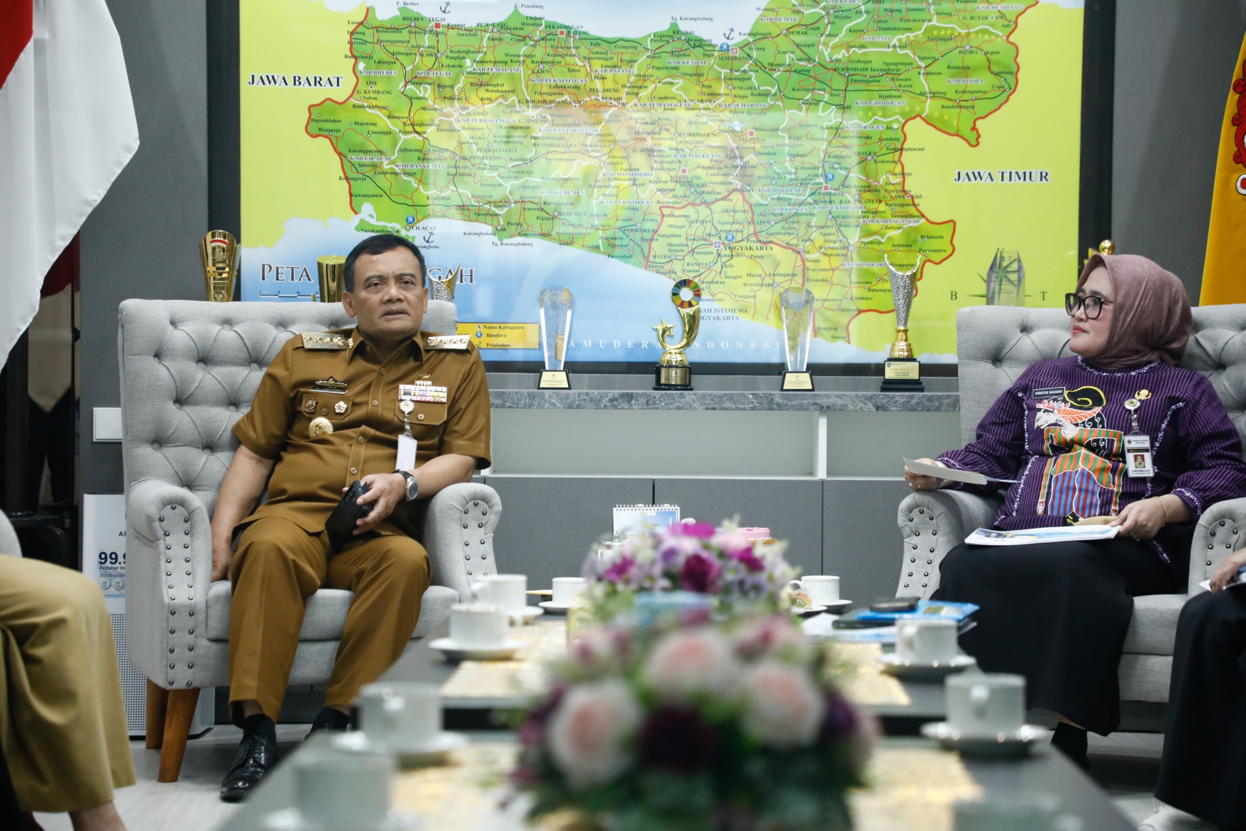 Beri Kemudahan Akses untuk Warga Miskin, Pemprov Jateng Garap Sekolah Kemitraan dengan Swasta pada SPMB 2025