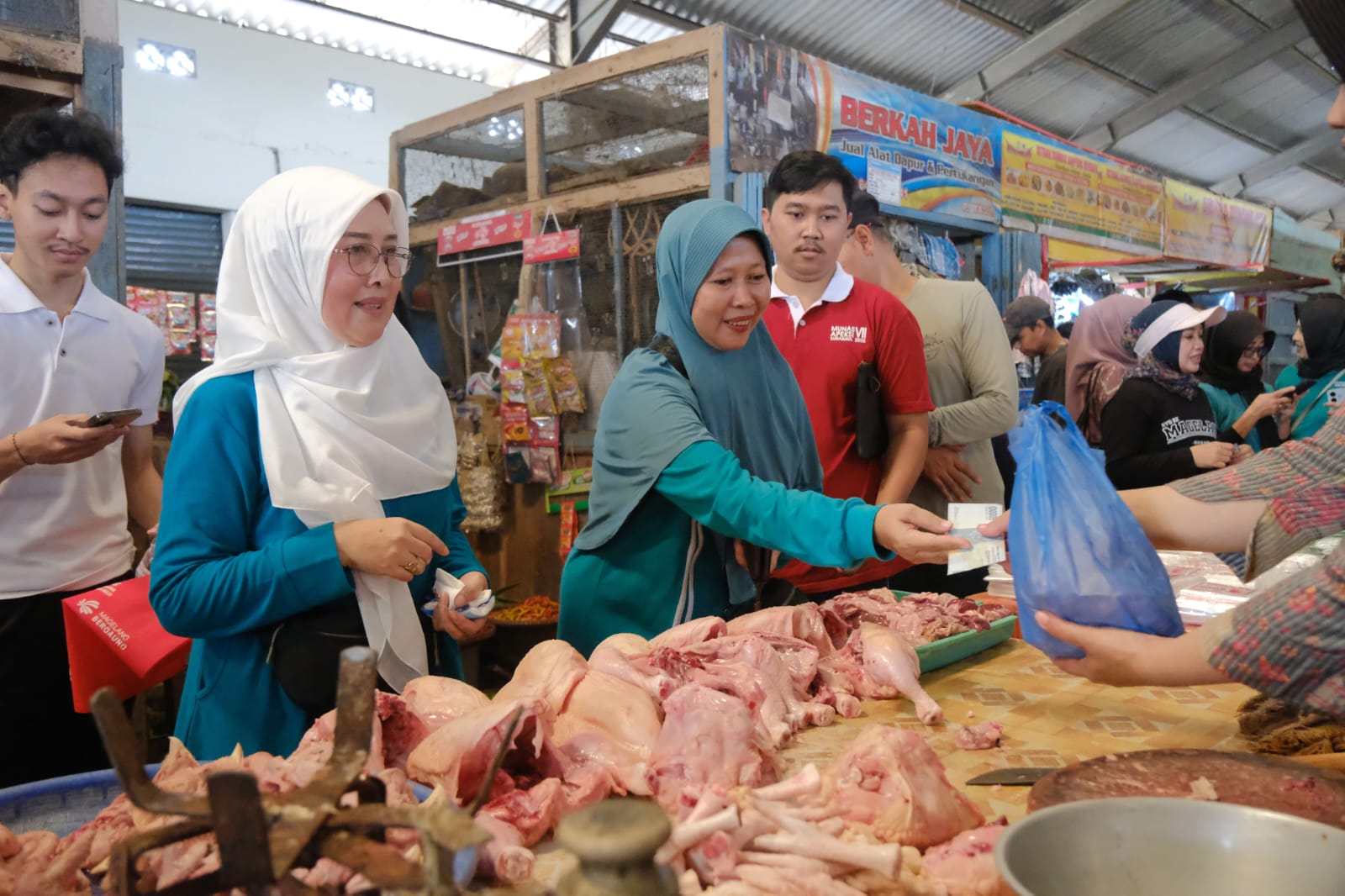 Gerakan Ayo Nglarisi Pasar, Pemkot Magelang Ajak Warga Berbelanja di Pasar Tradisional