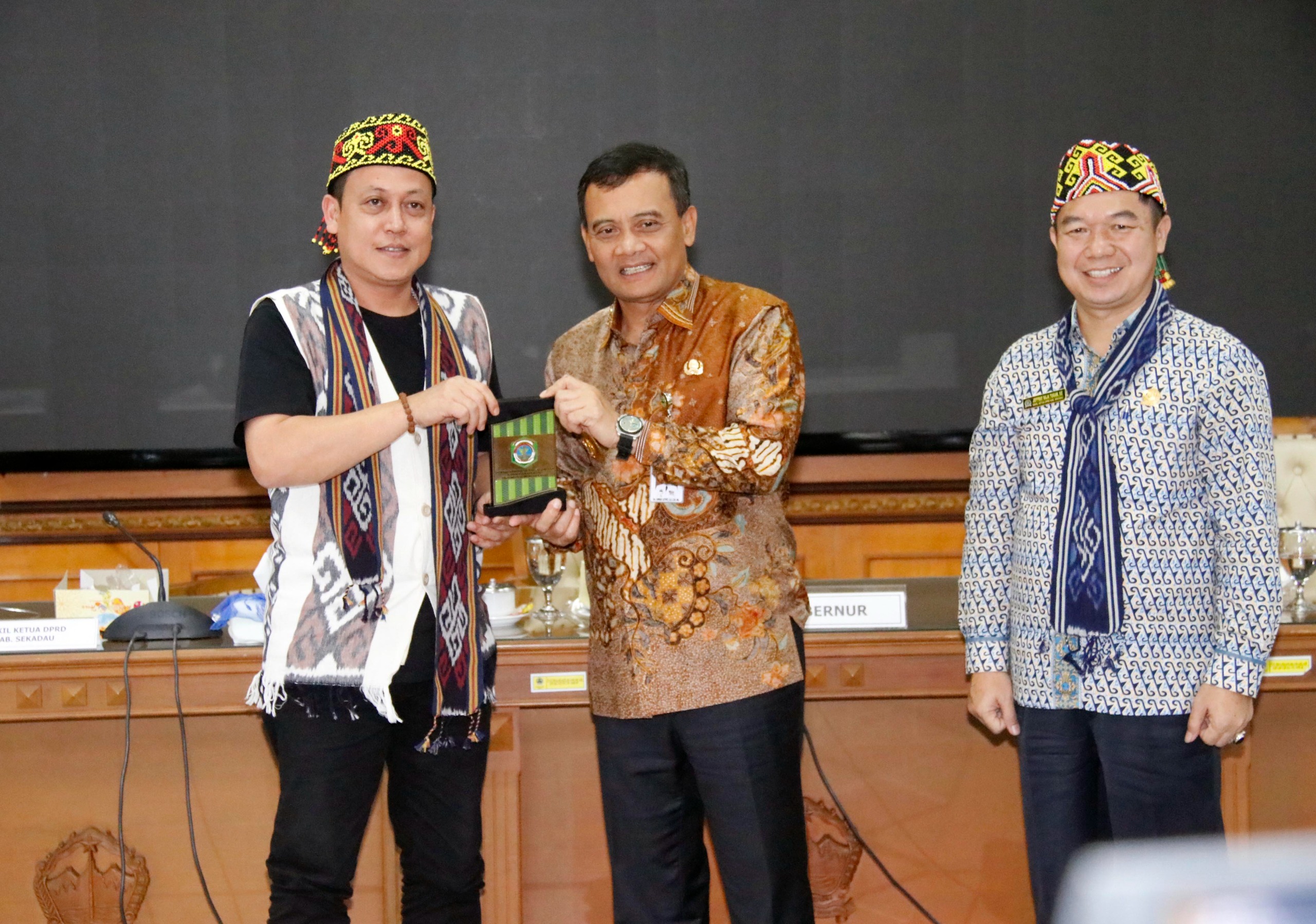 Jawa Tengah Jadi Rujukan DPRD Sekadau dalam Pengelolaan Sampah dan Penerimaan Pendapatan Daerah